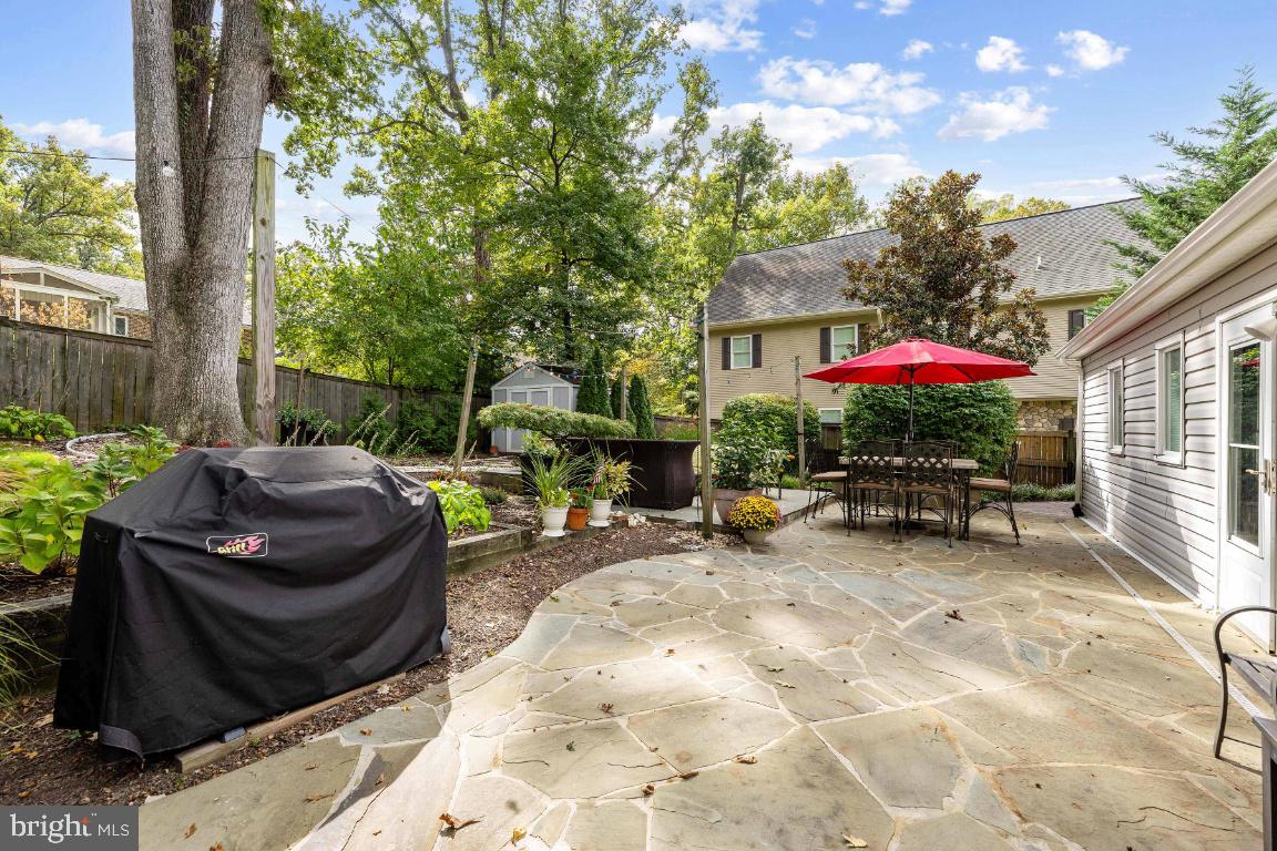 6830 Williamsburg Blvd