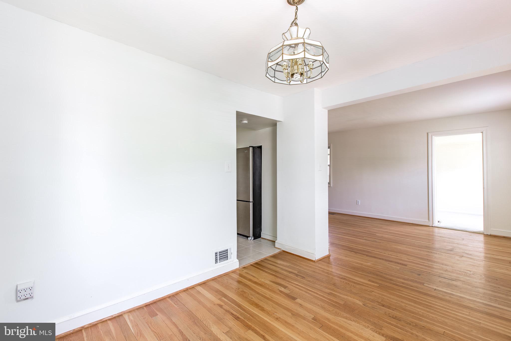 823 N Greenbrier St