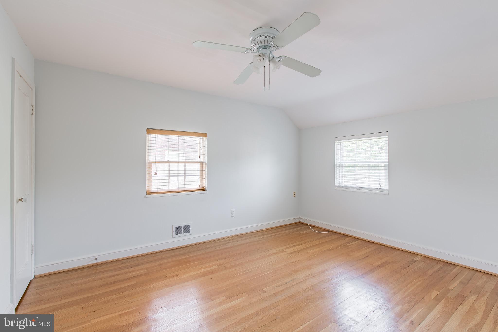 823 N Greenbrier St