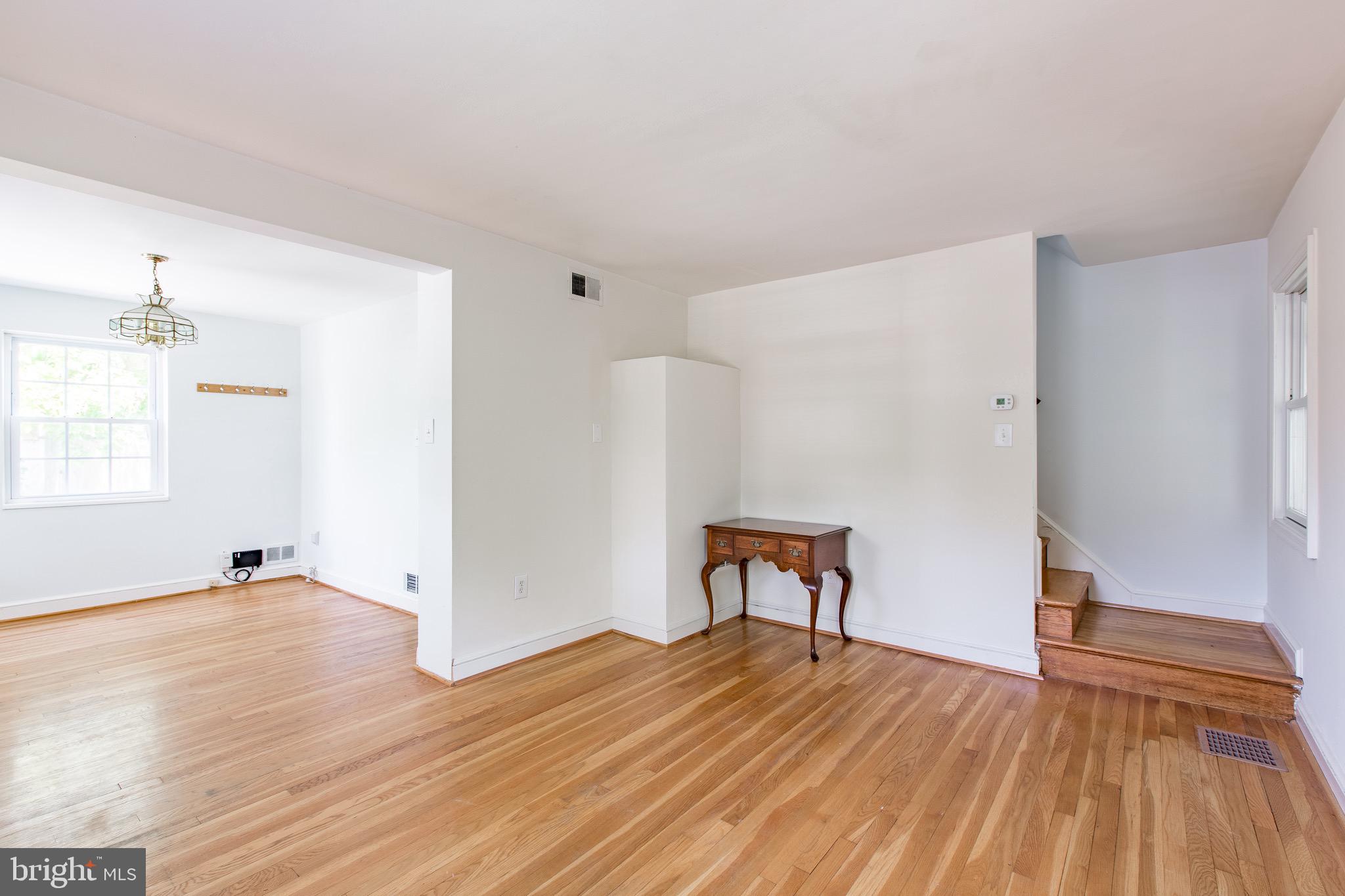 823 N Greenbrier St