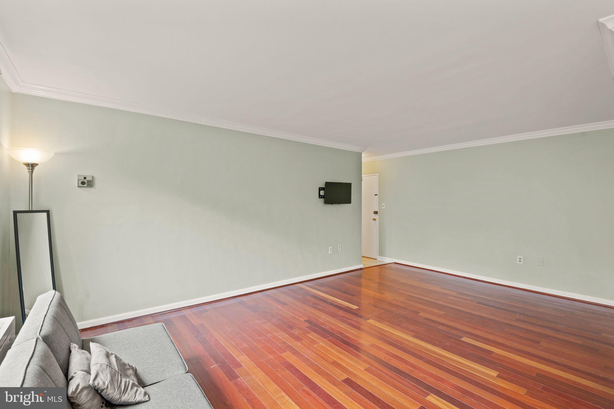 3000 Spout Run Pkwy #B502