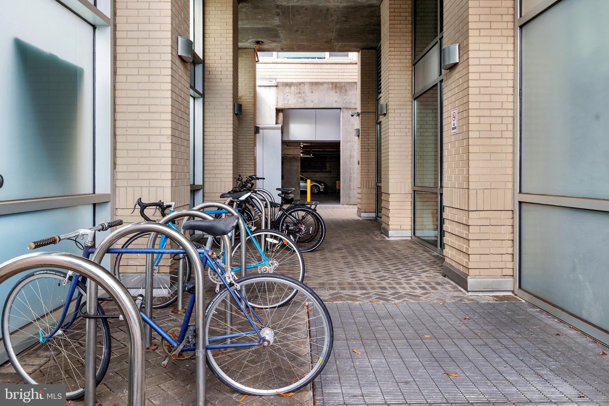 3409 Wilson Blvd #406