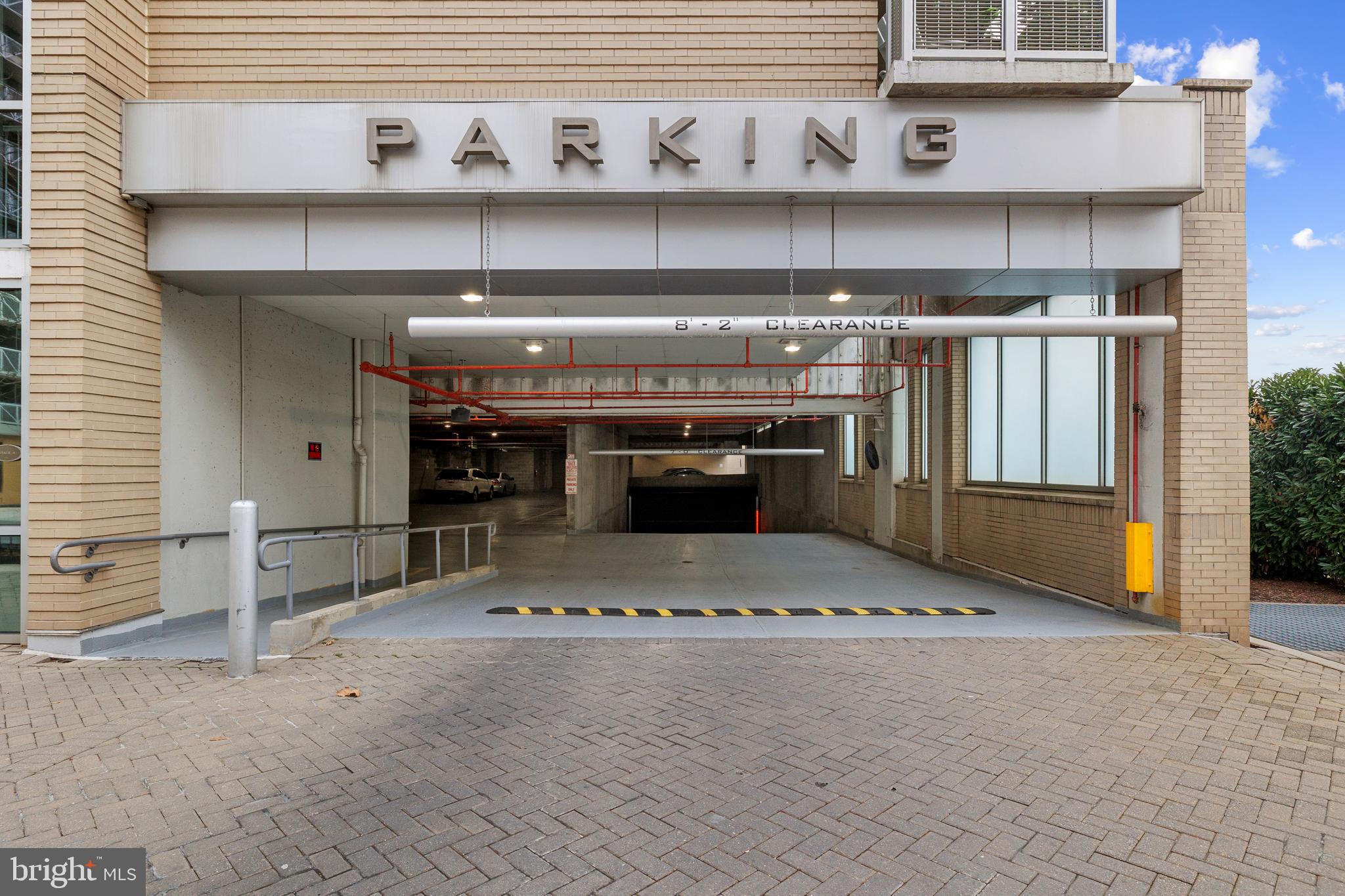 3409 Wilson Blvd #406