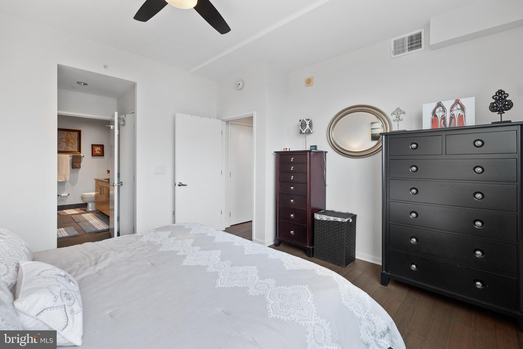 3409 Wilson Blvd #406