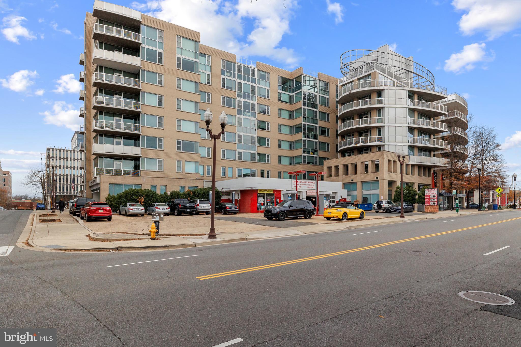 3409 Wilson Blvd #406