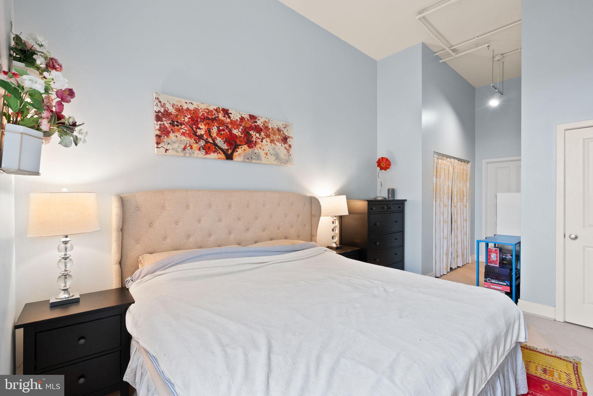 2220 FAIRFAX DR #109