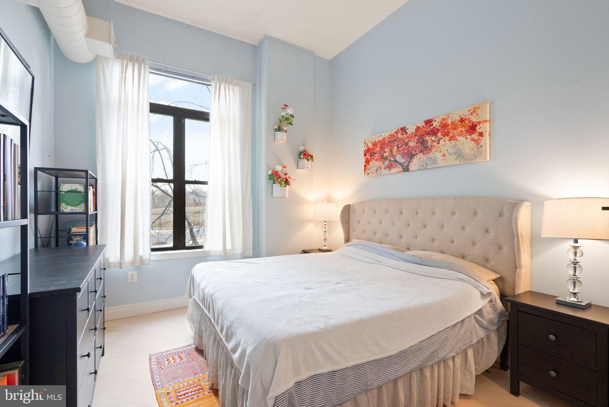 2220 FAIRFAX DR #109