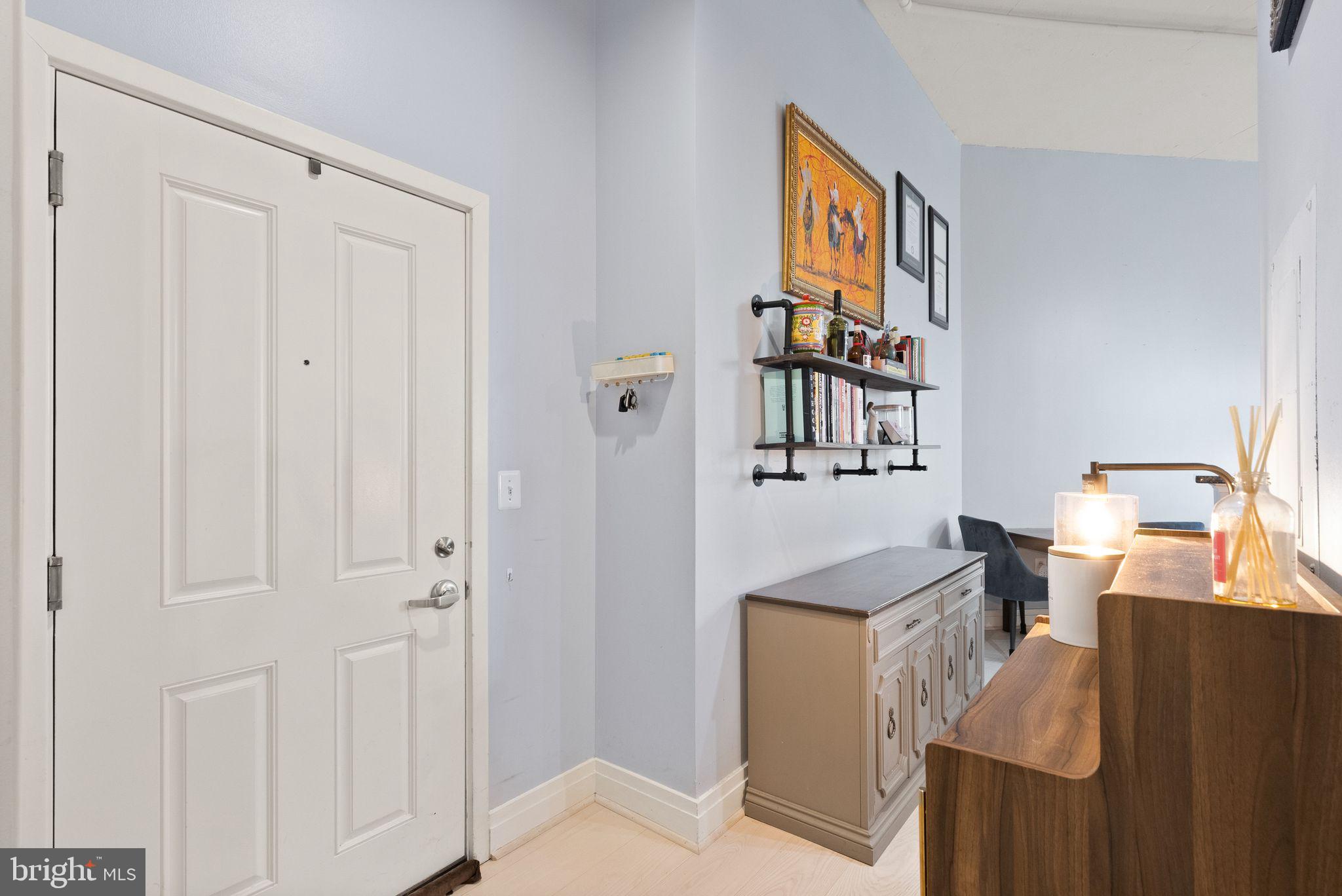 2220 FAIRFAX DR #109