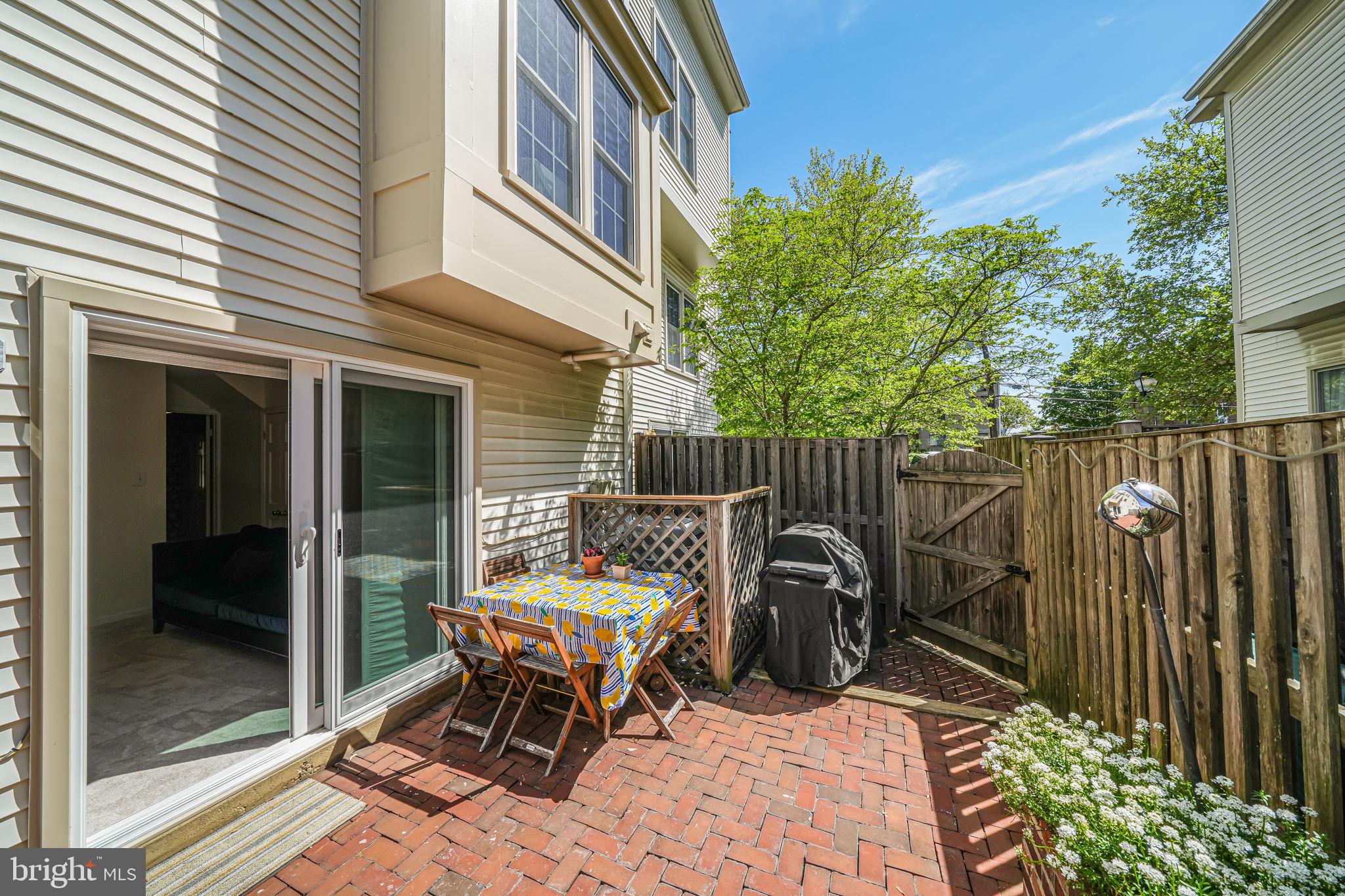 1918 N Daniel St