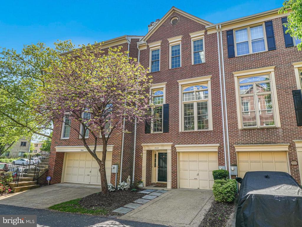 1918 N Daniel St