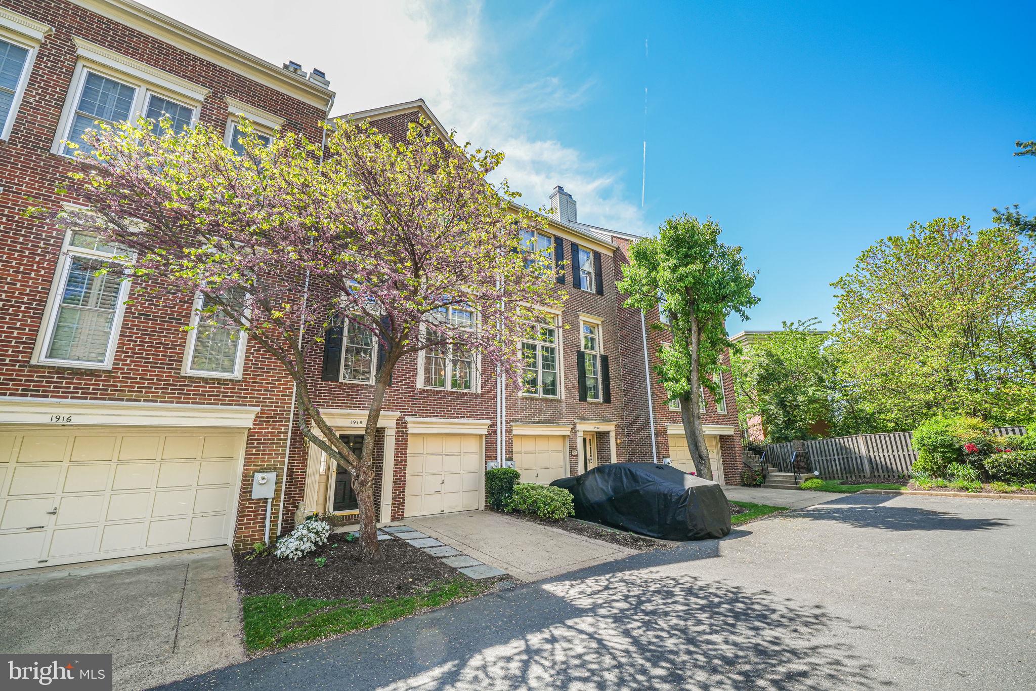 1918 N Daniel St