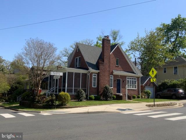 3000 N PERSHING DR