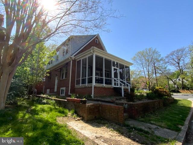 3000 N PERSHING DR