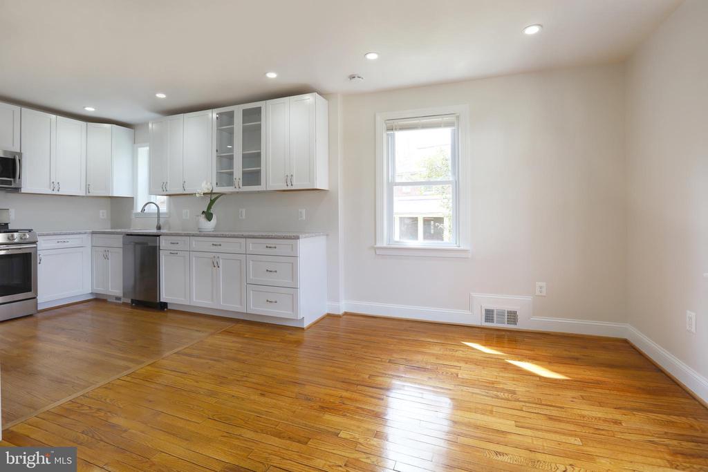 5432 23RD STREET N