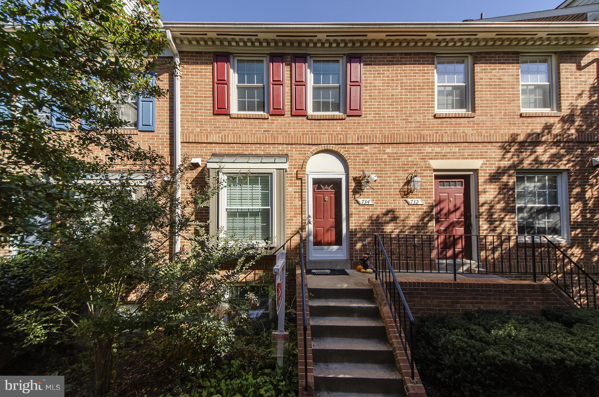 734 N VERMONT STREET N N