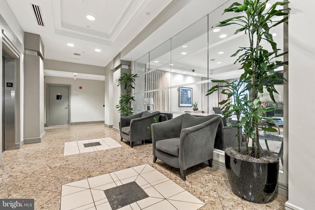 880 N POLLARD STREET Unit: 406