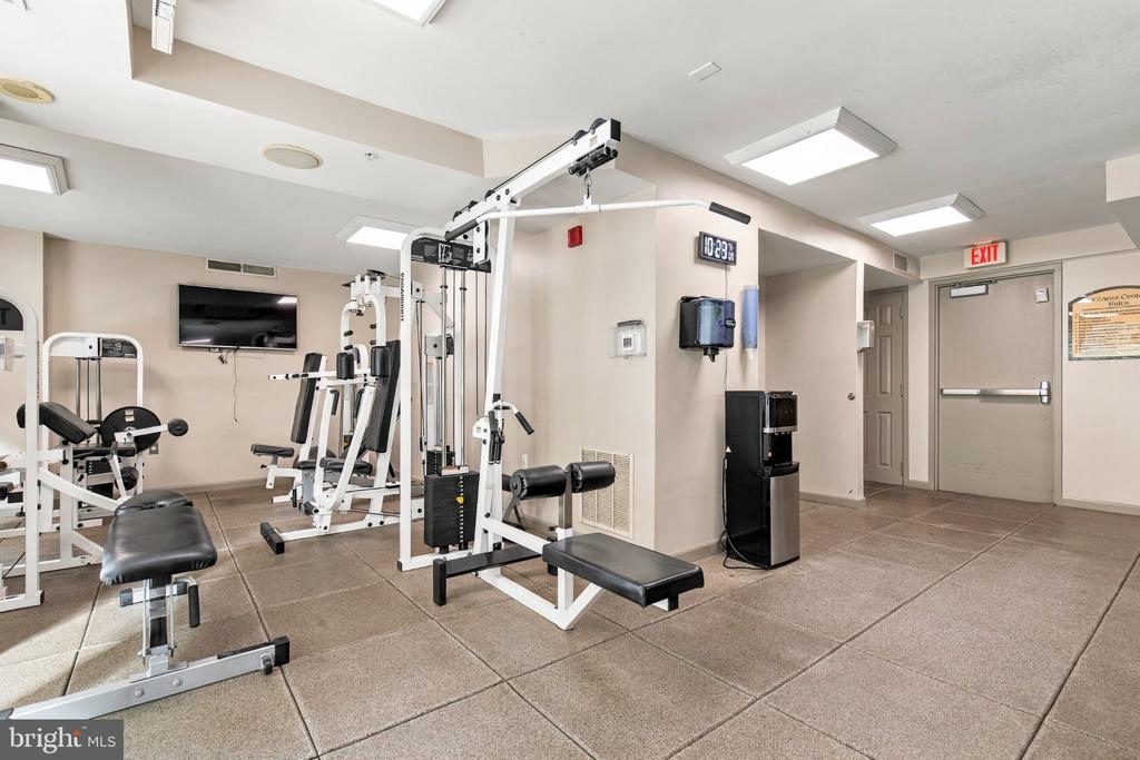 880 N POLLARD STREET Unit: 406
