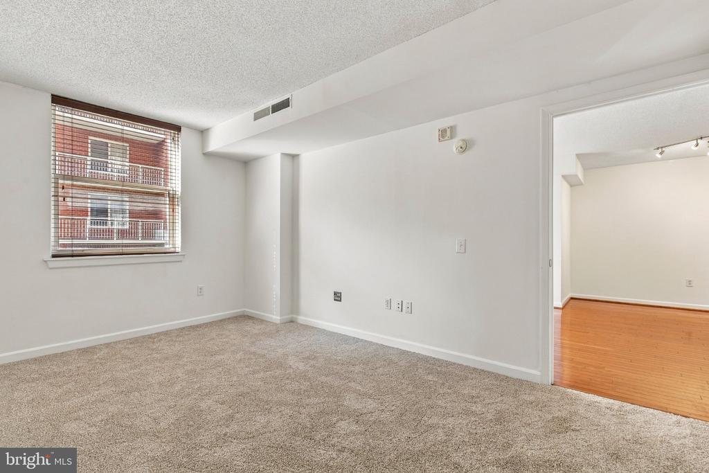 880 N POLLARD STREET Unit: 406