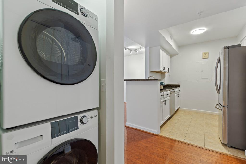 880 N POLLARD STREET Unit: 406