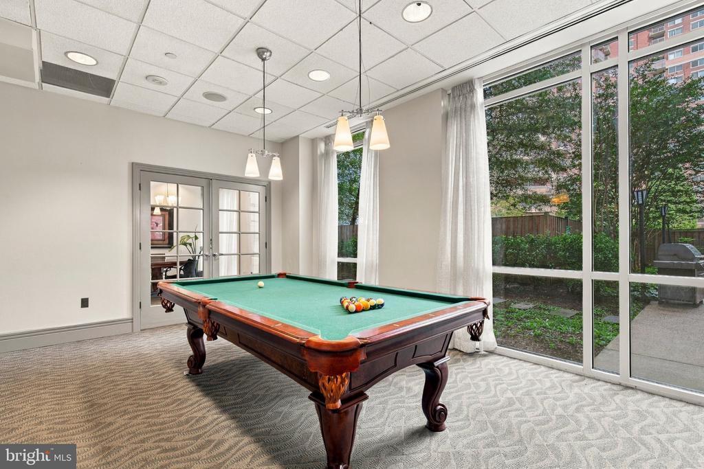 880 N POLLARD STREET Unit: 406