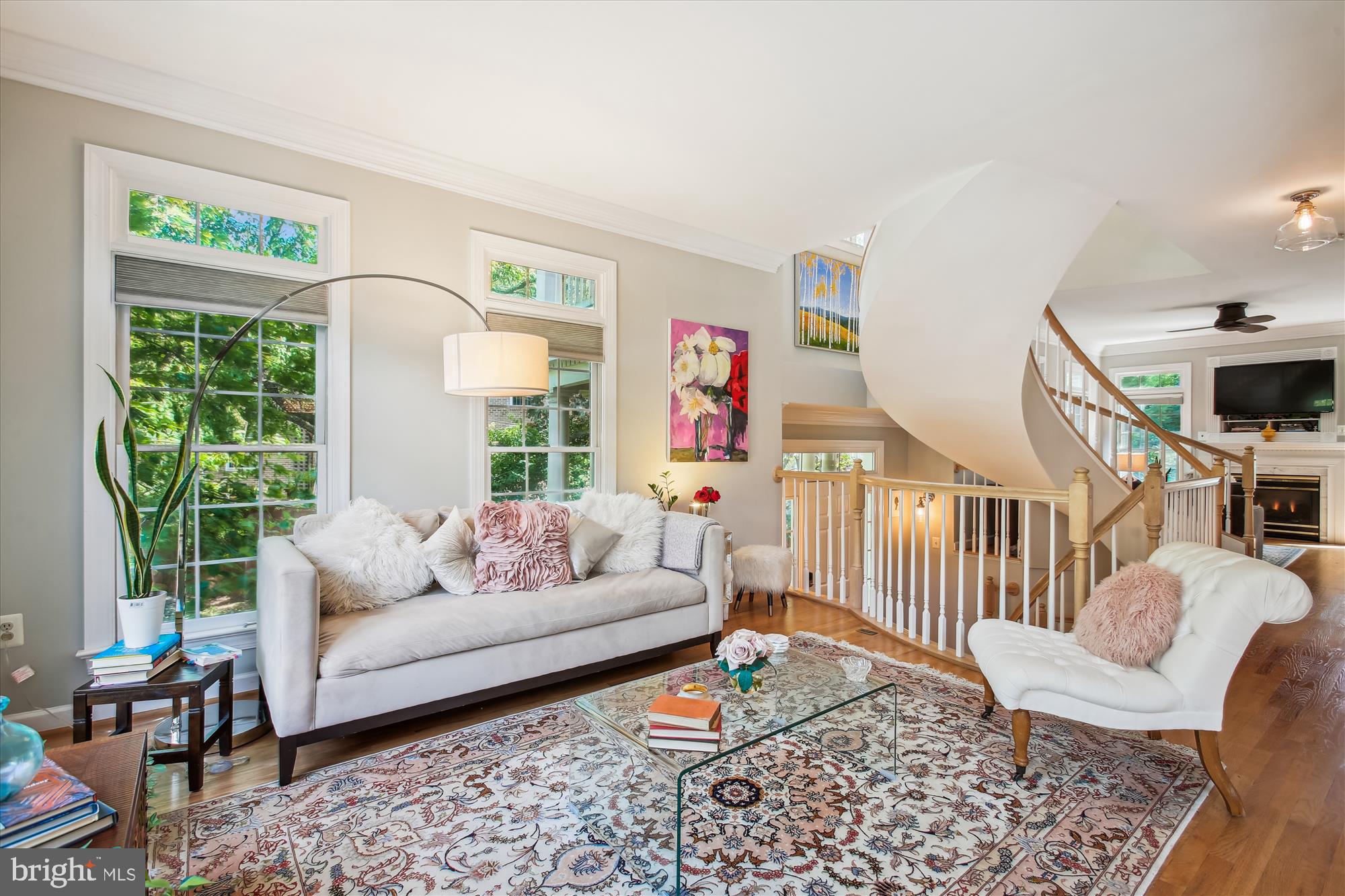 135 Rees Pl