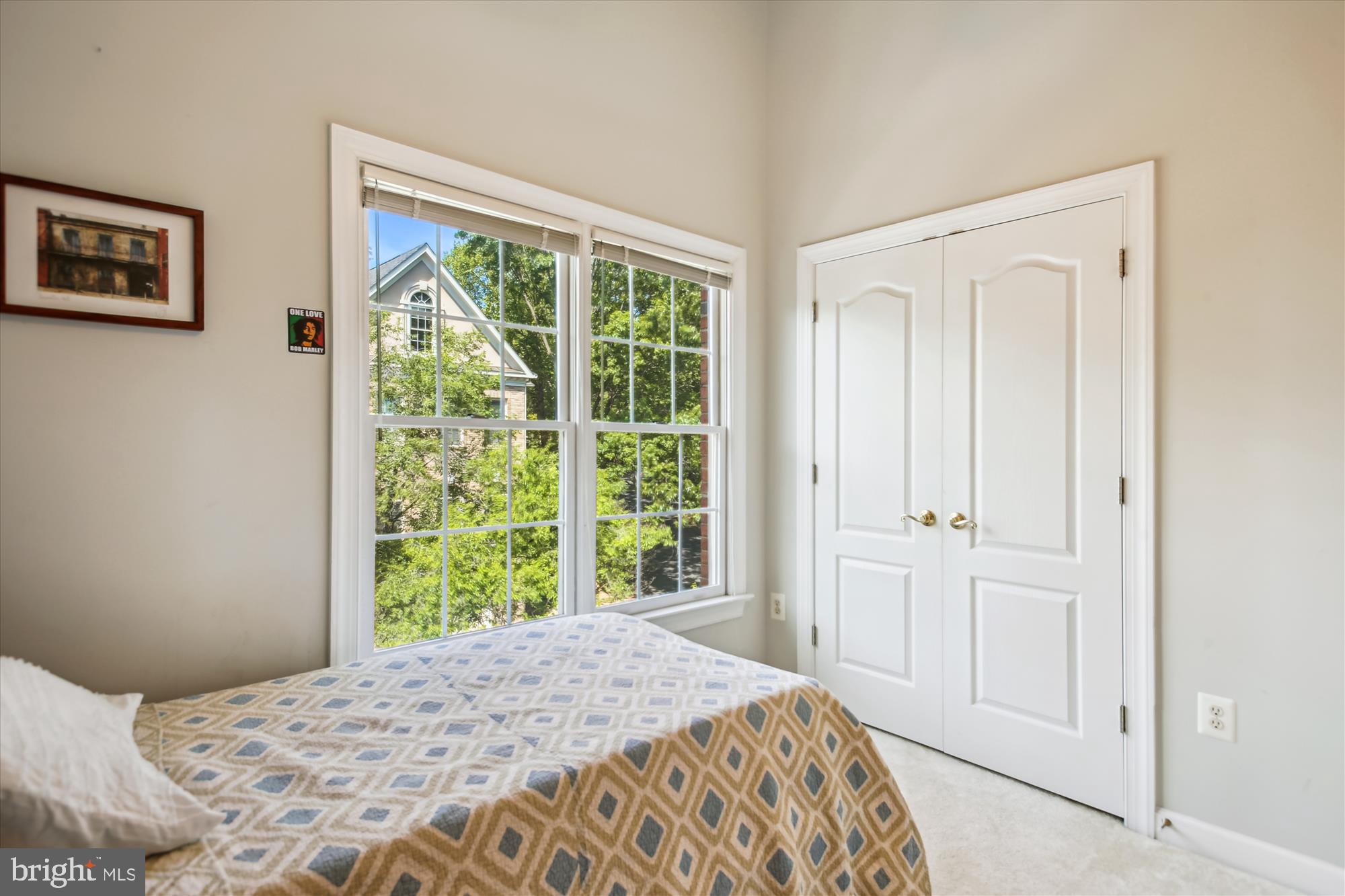 135 Rees Pl
