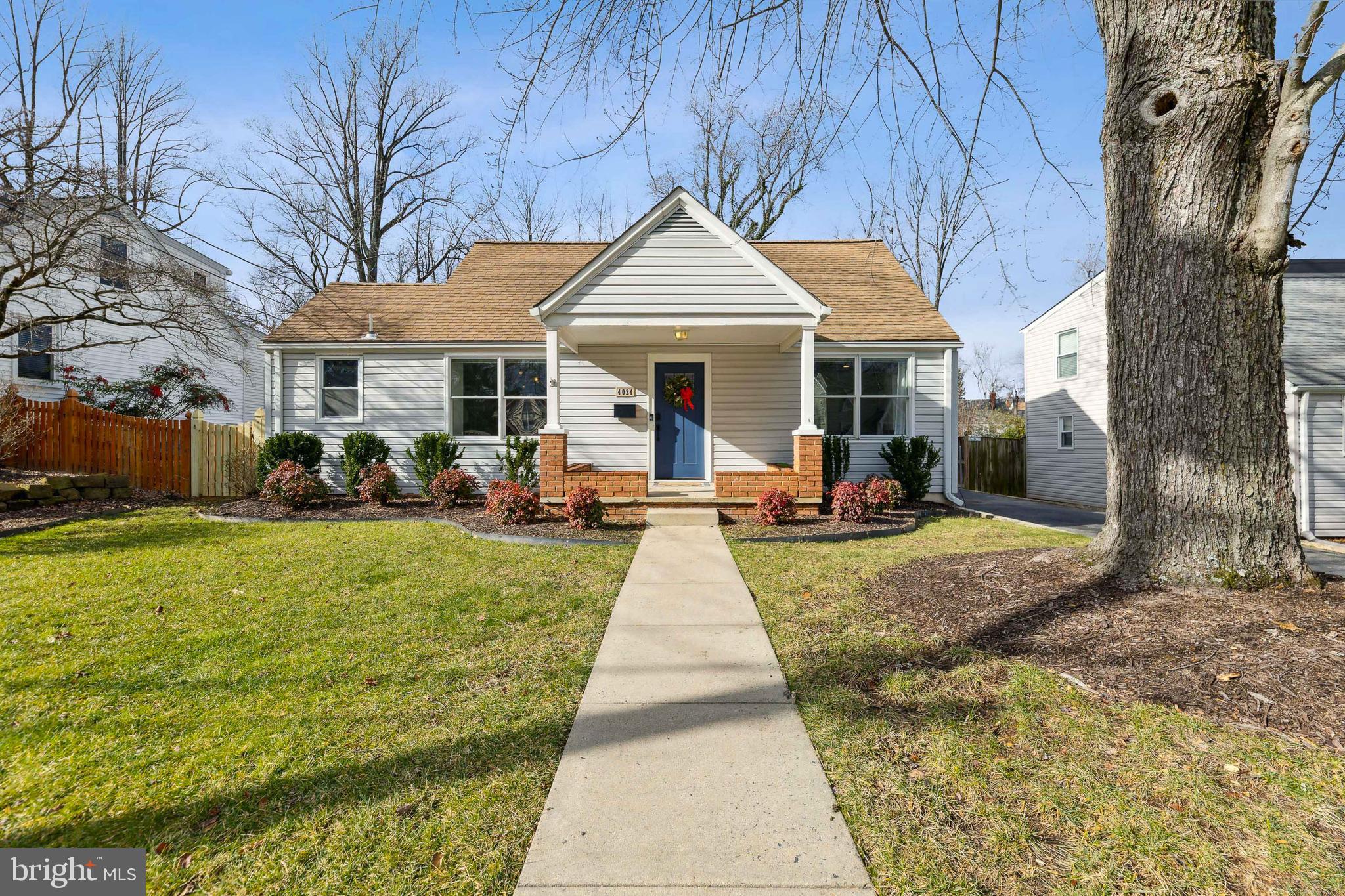 4024 MAPLE STREET