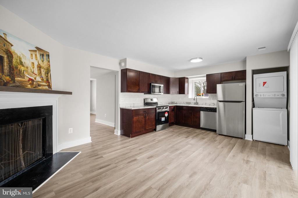 13339 Apgar Pl