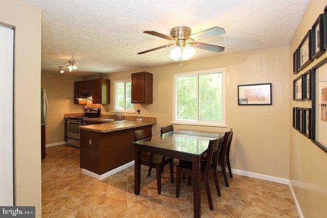 2800 PRINCE ALBERT CT