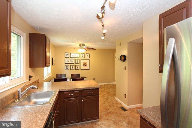 2800 PRINCE ALBERT CT