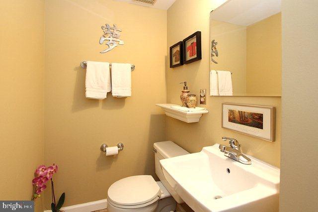 2800 PRINCE ALBERT CT