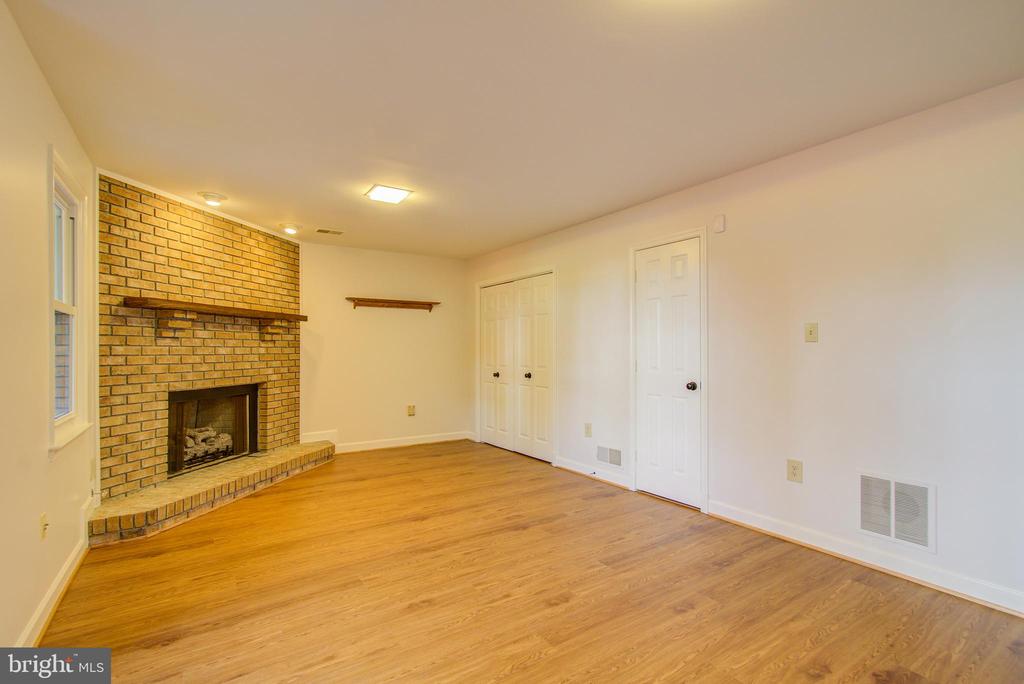 5946 WESCOTT HILLS WAY