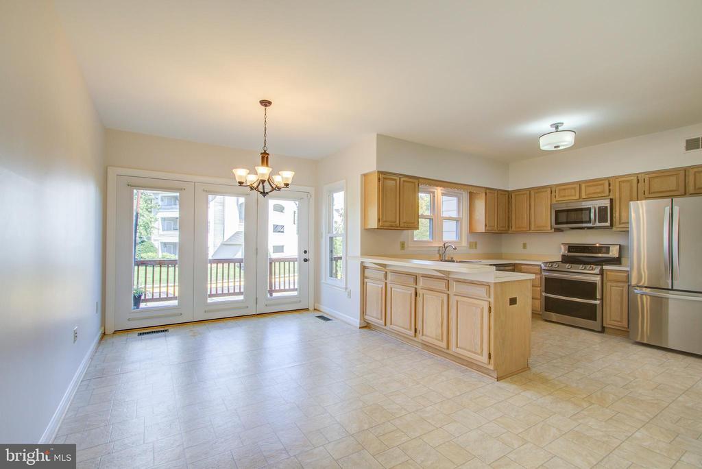 5946 WESCOTT HILLS WAY