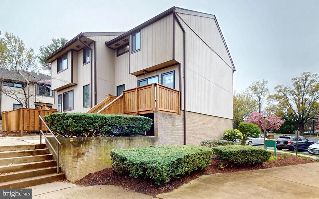 1689 WESTWIND WAY #182