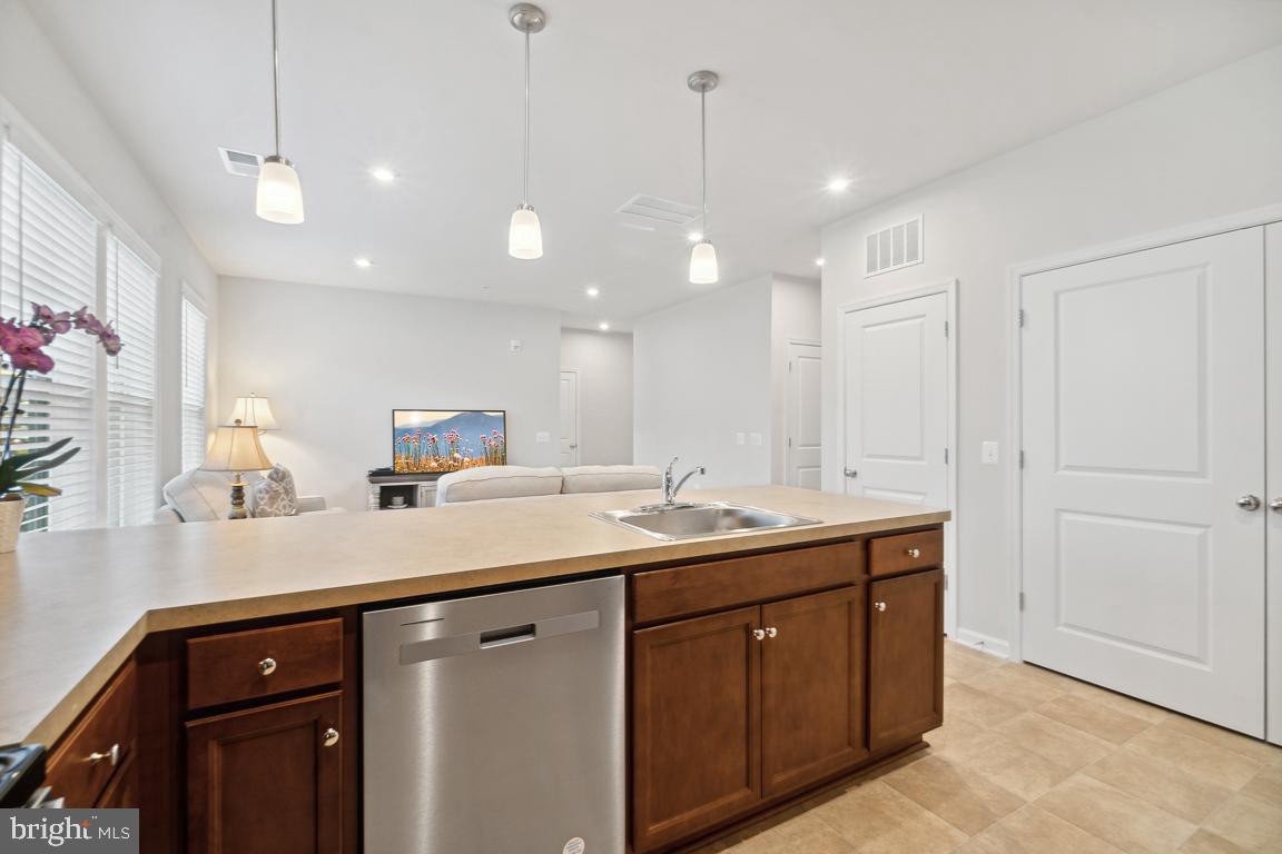 21610 Hawksbill High Cir #102