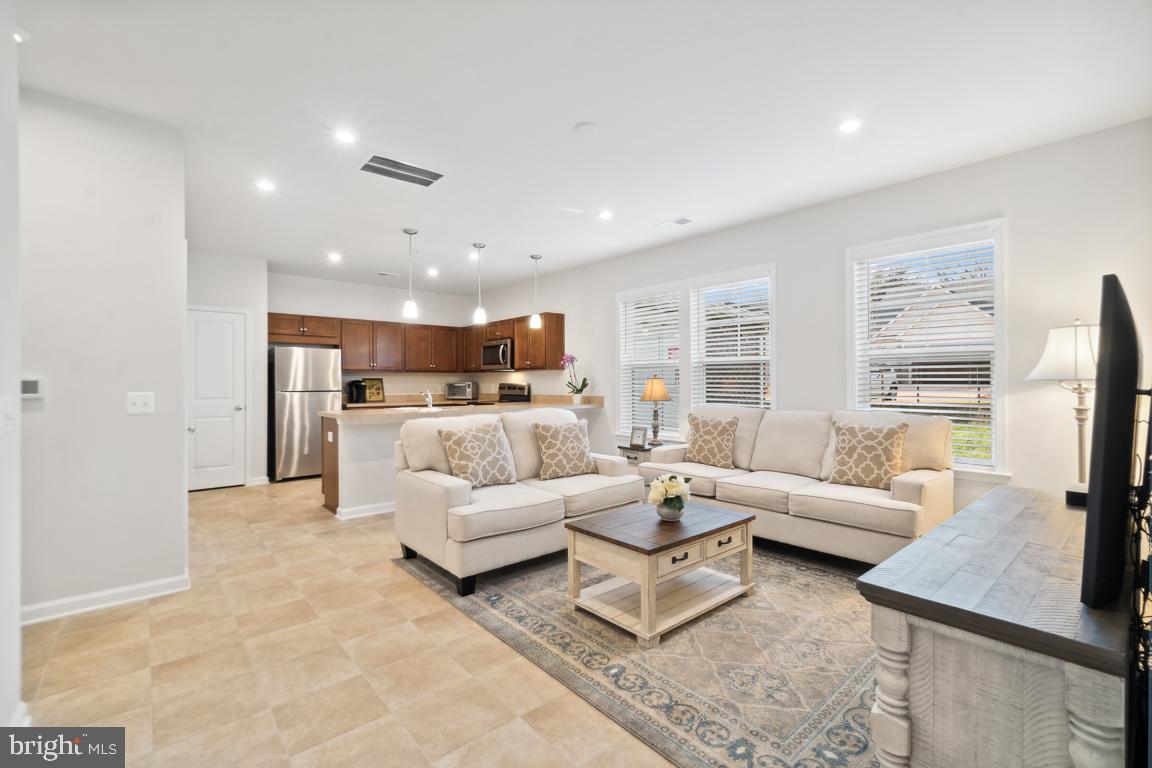 21610 Hawksbill High Cir #102