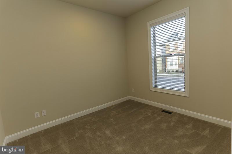 20725 JENNIFER ANN DR
