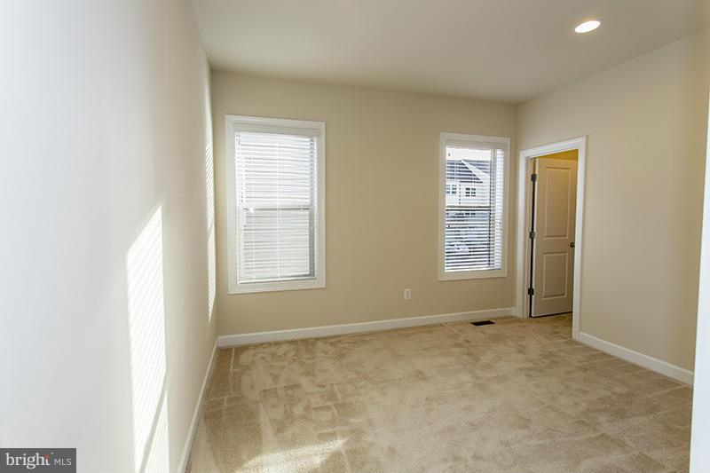 20725 JENNIFER ANN DR