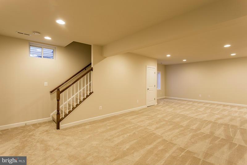 20725 JENNIFER ANN DR