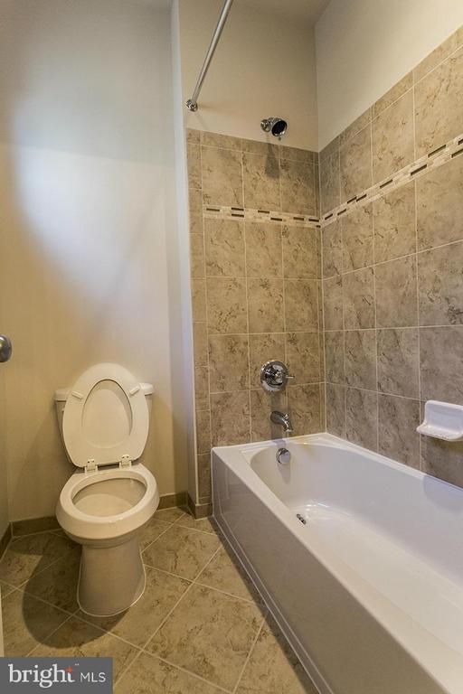 20725 JENNIFER ANN DR