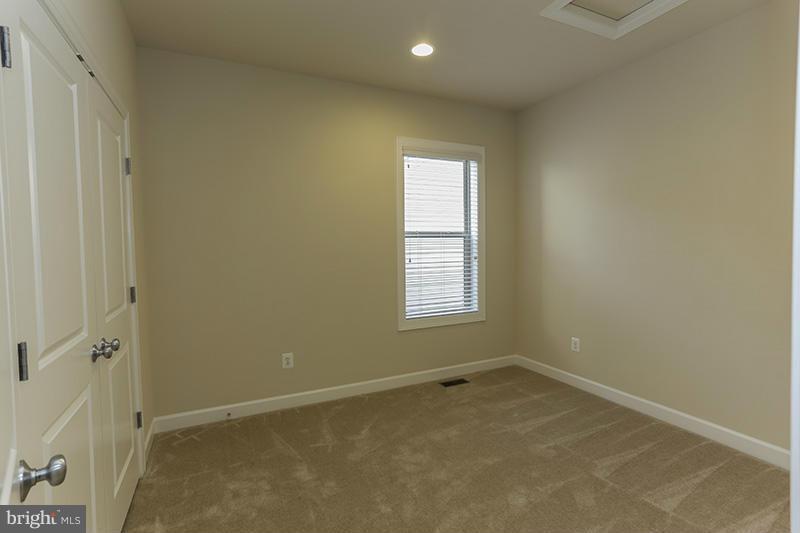 20725 JENNIFER ANN DR