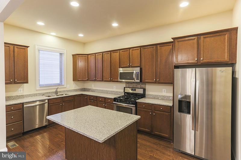 20725 JENNIFER ANN DR