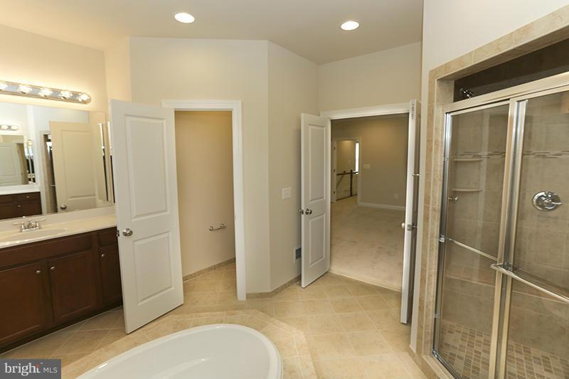 20725 JENNIFER ANN DR