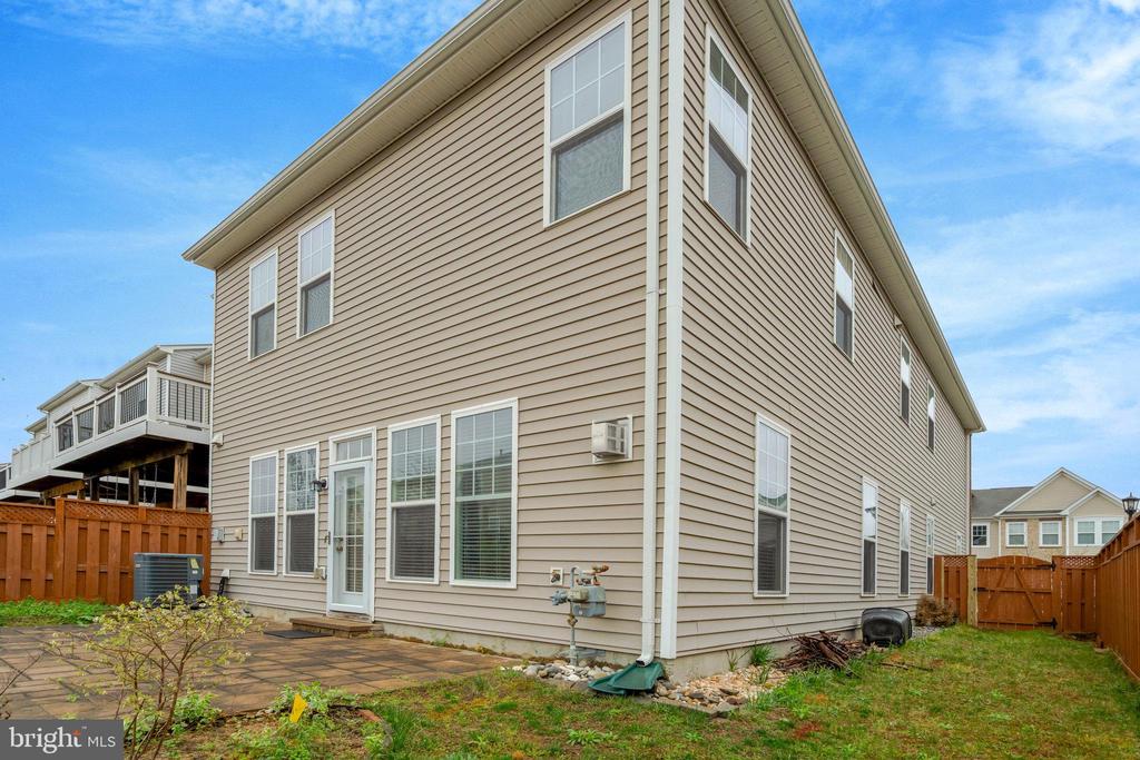 41841 DIABASE SQ