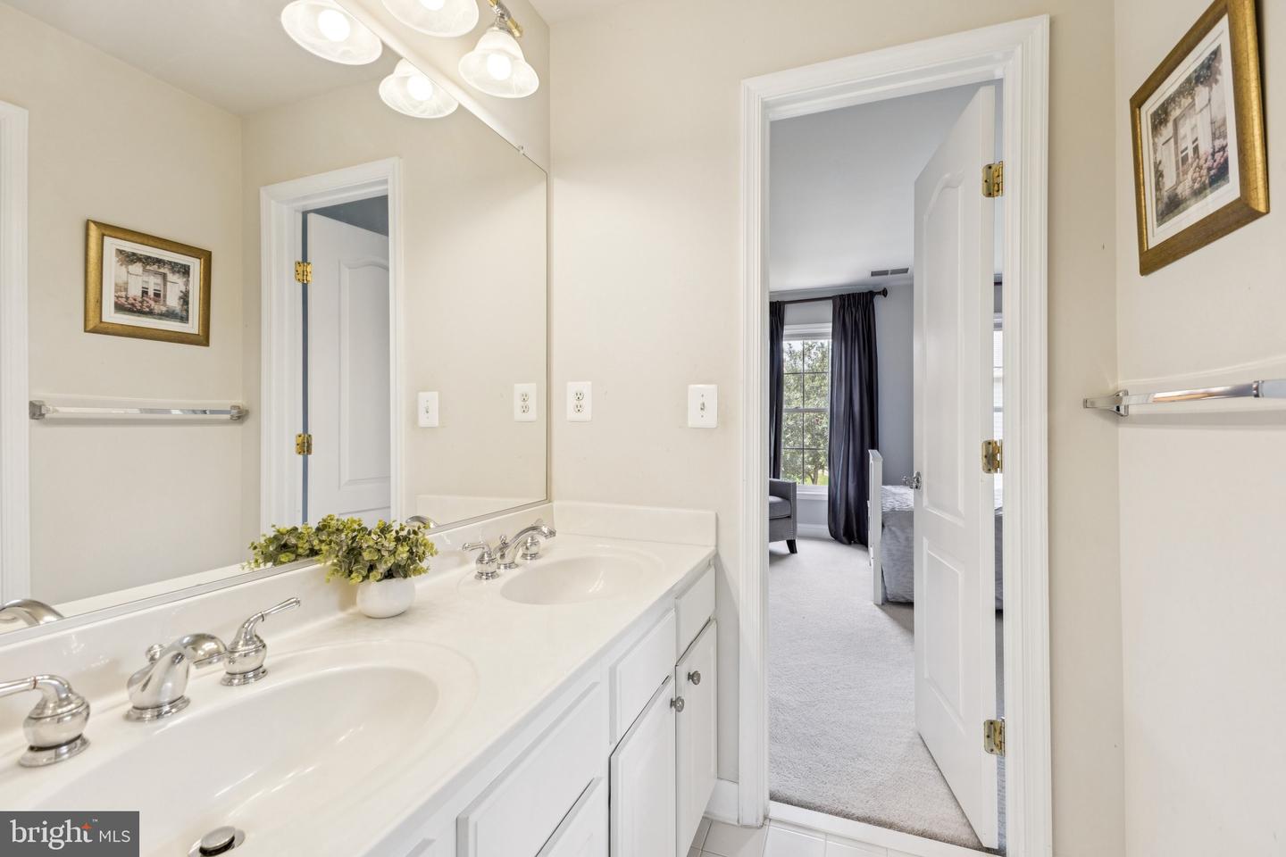 26368 STRATHAVEN CT
