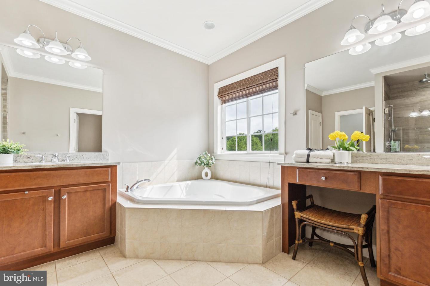 40999 Waxwing Dr