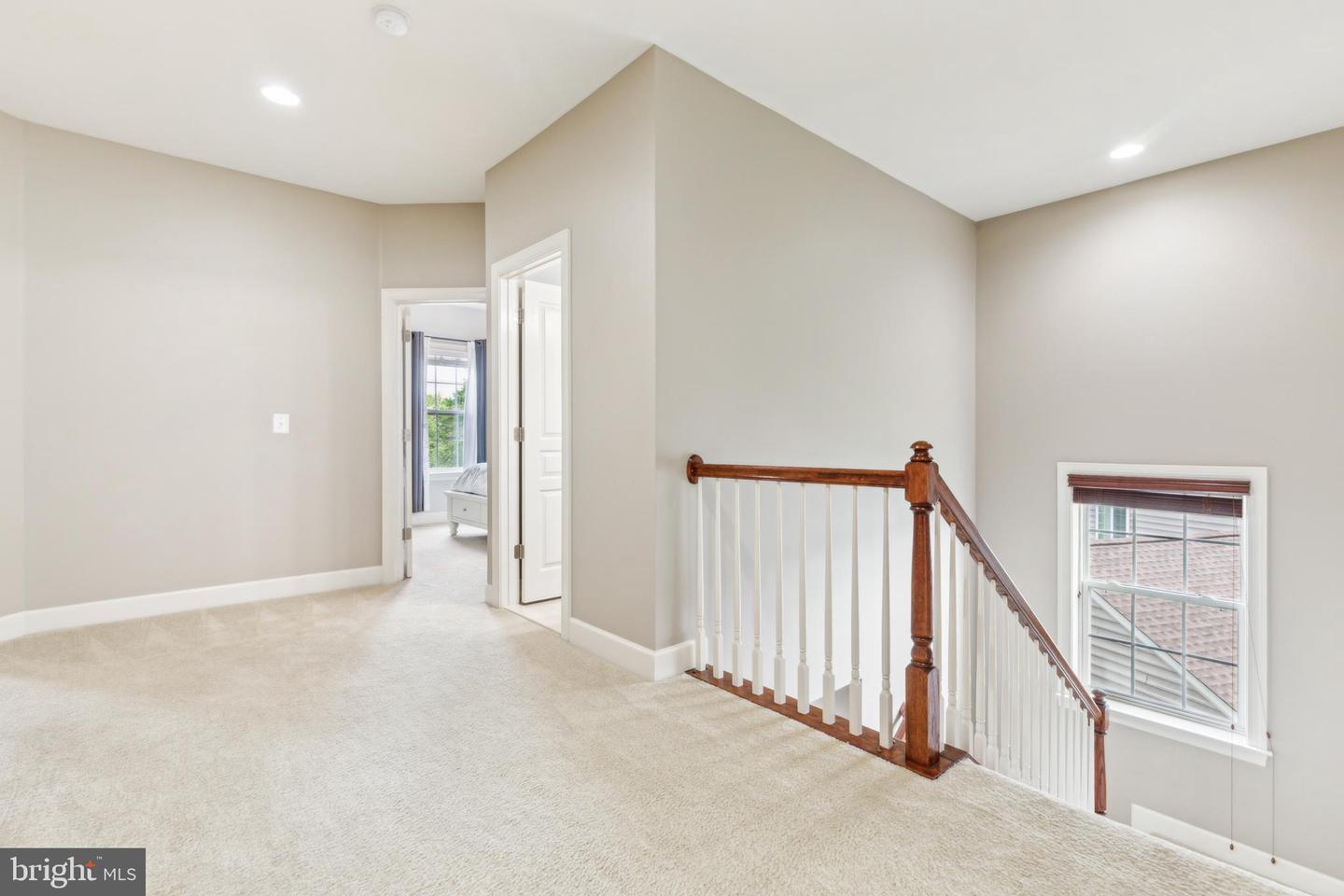 40999 Waxwing Dr