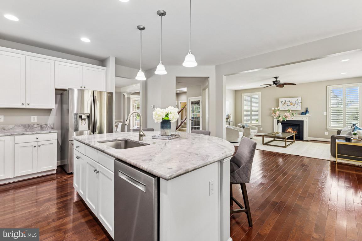 40999 Waxwing Dr