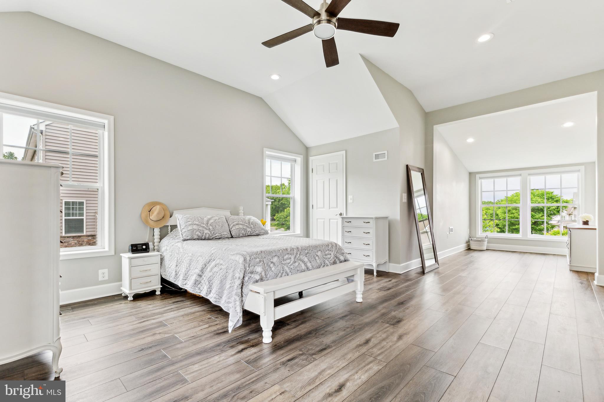 40999 Waxwing Dr