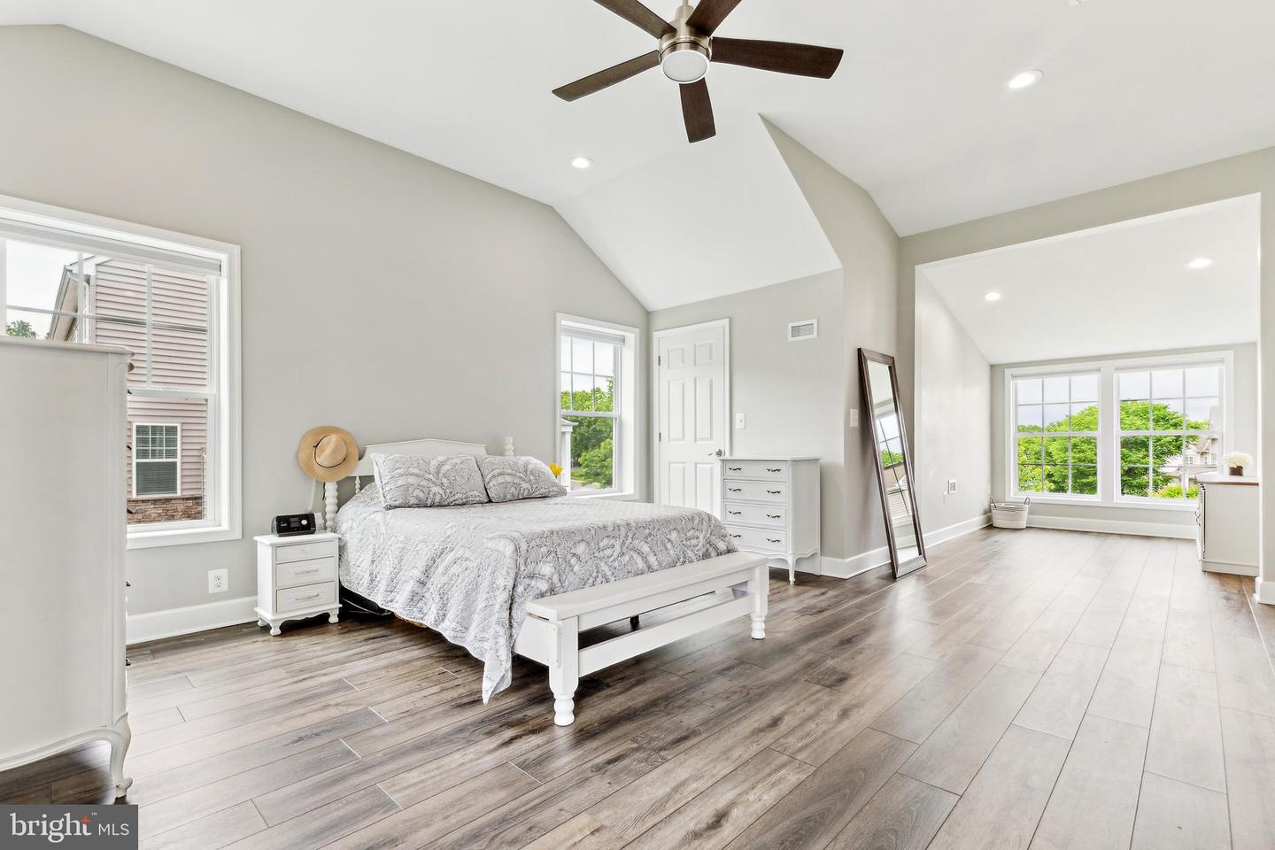 40999 Waxwing Dr